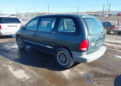 1996 Plymouth Voyager z USA, uszkodzony, nr VIN 2P4FP25B1TR831704